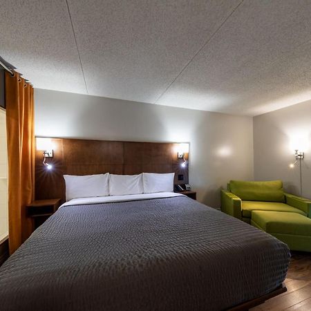 Hotel & Suites Normandin Quebec Buitenkant foto