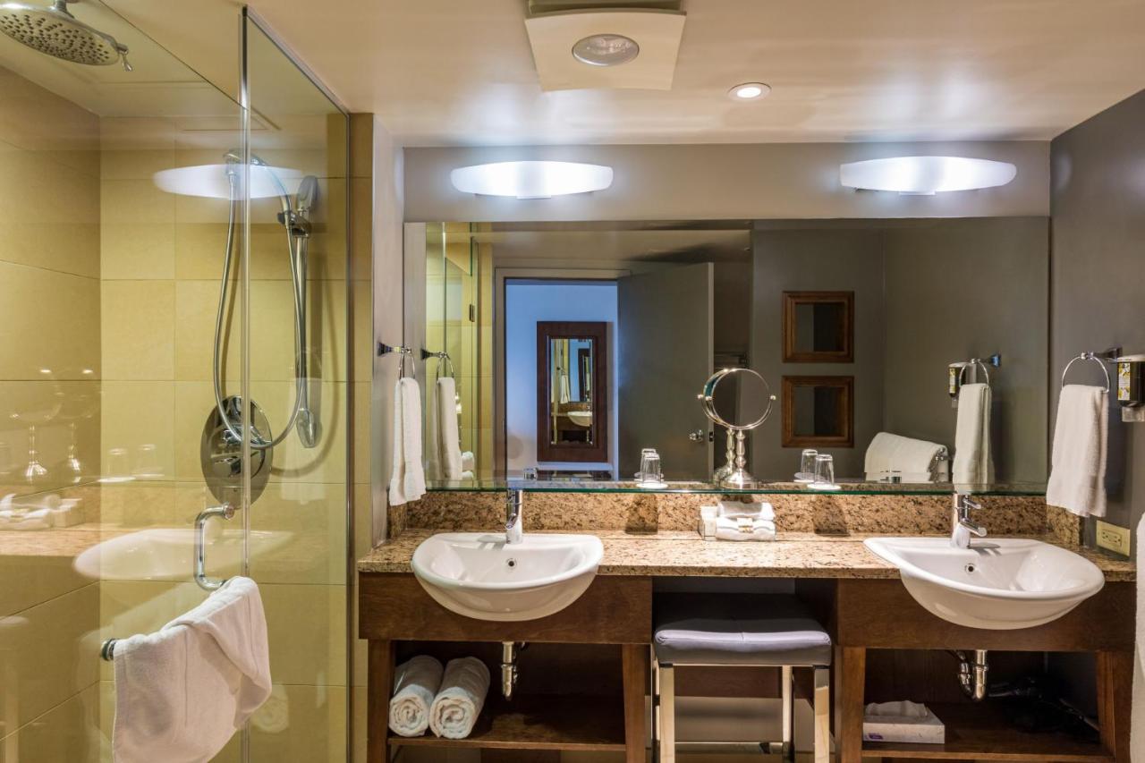 Hotel & Suites Normandin Quebec Buitenkant foto