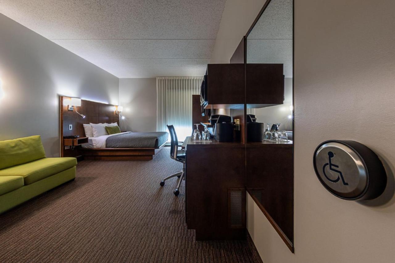 Hotel & Suites Normandin Quebec Buitenkant foto